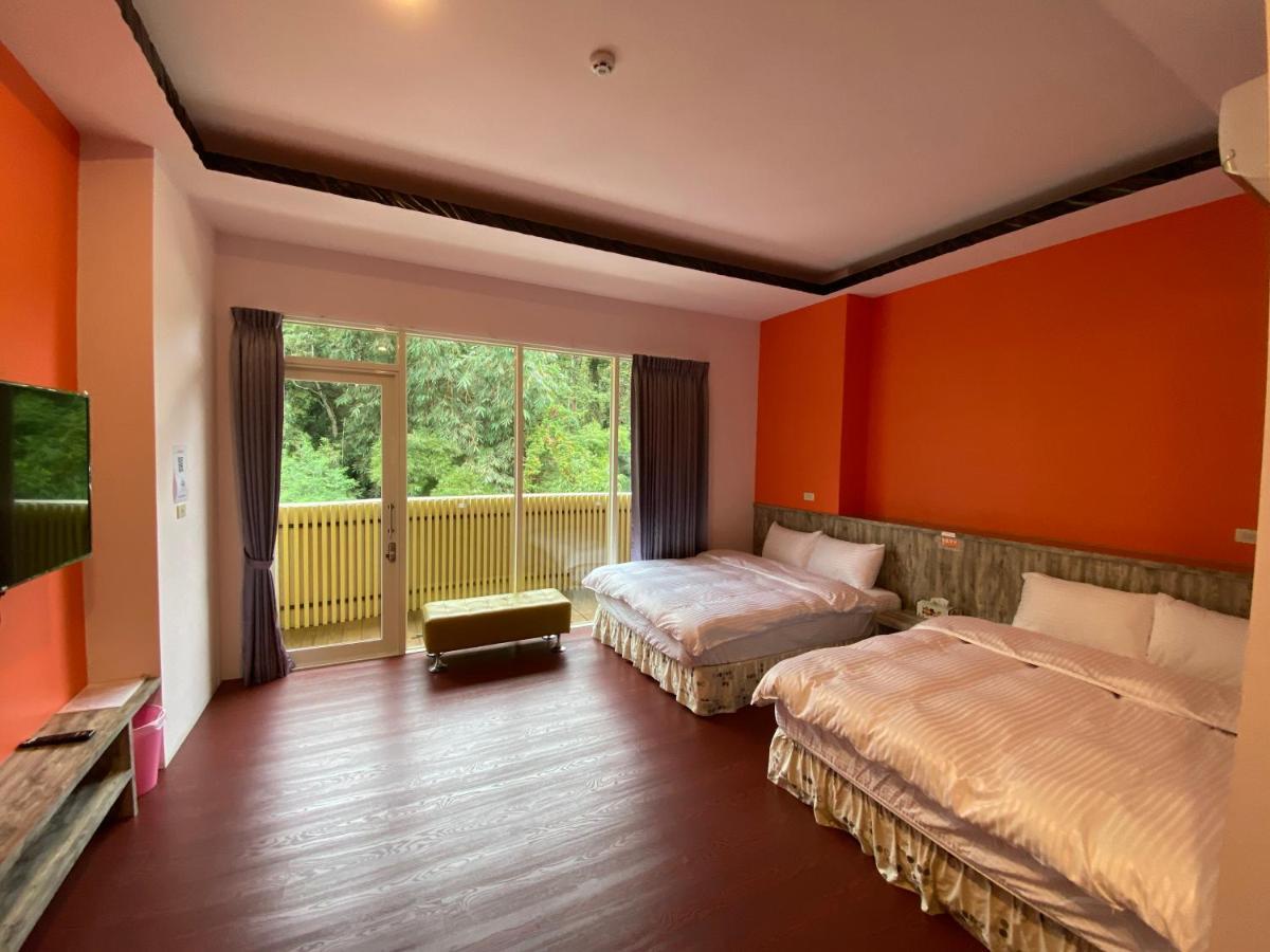 Grandma Yu'S B&B Юйчи Экстерьер фото