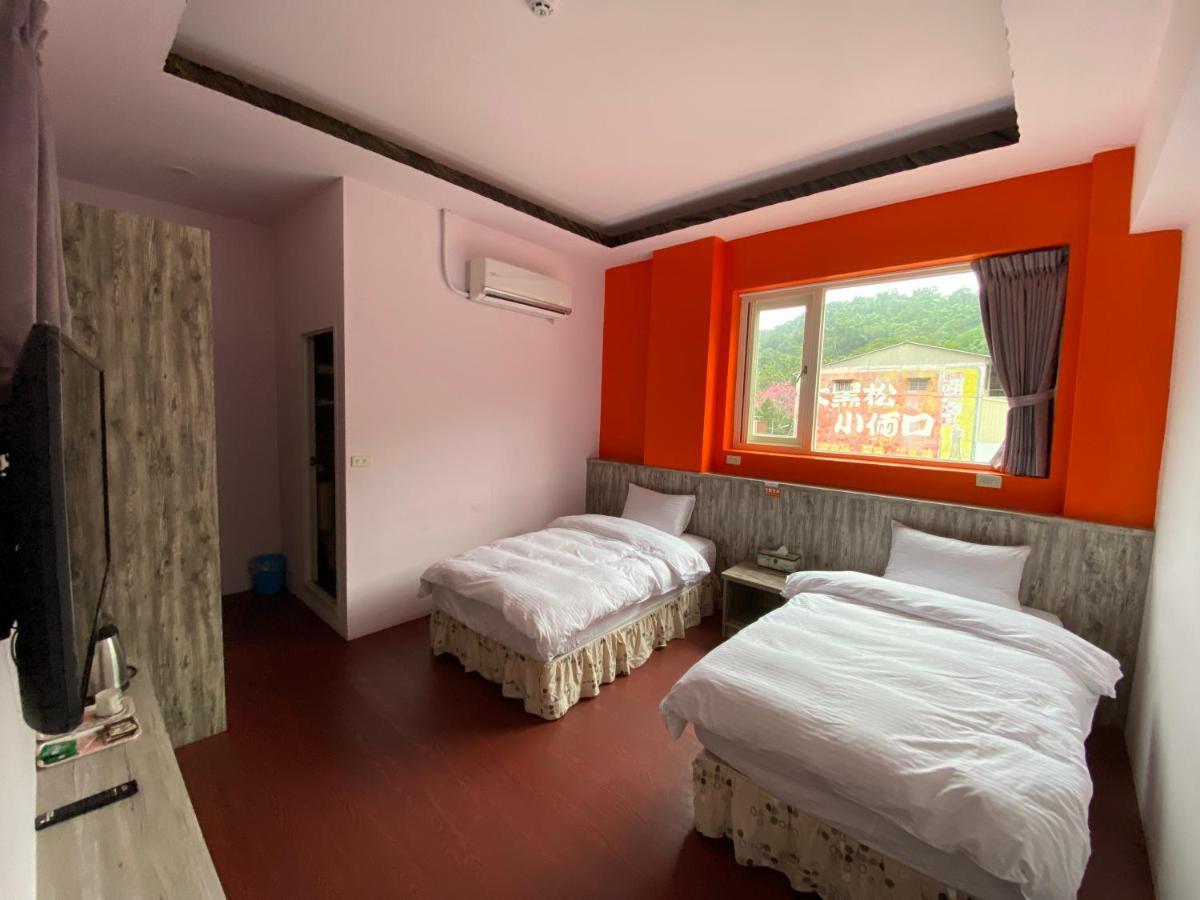 Grandma Yu'S B&B Юйчи Экстерьер фото