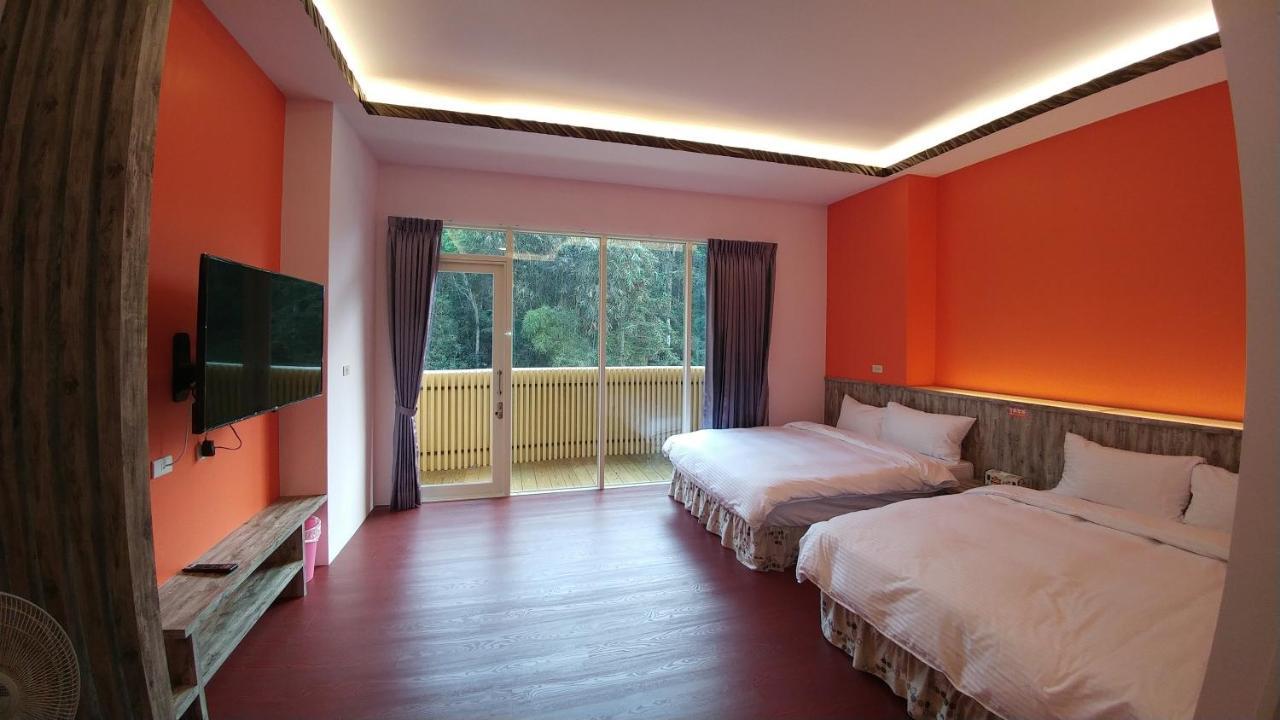 Grandma Yu'S B&B Юйчи Экстерьер фото